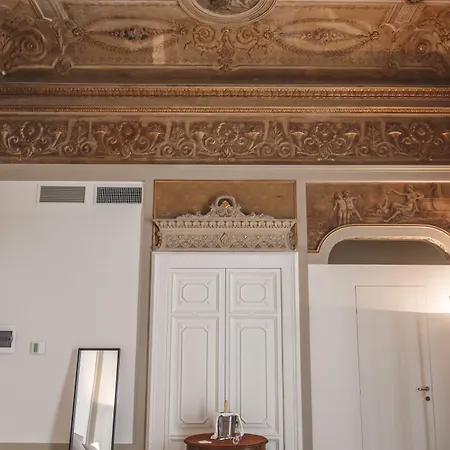 Hotell Relais Della Porta Neapel