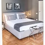 Relais Della Porta Hotel 4*