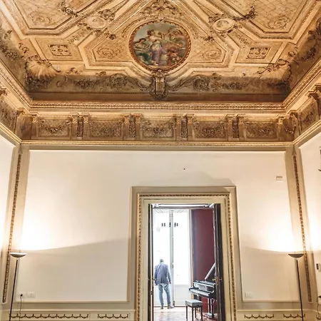 Hotell Relais Della Porta 4*